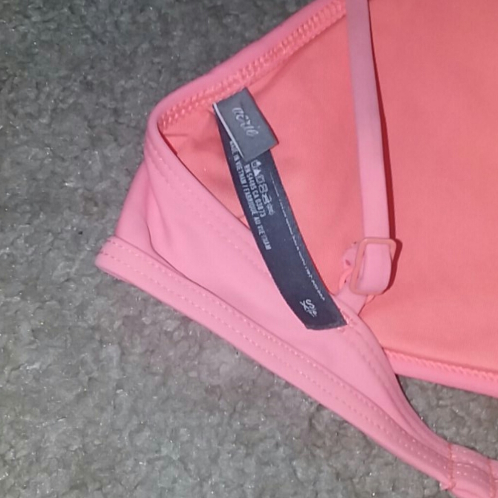Bathing suit - Picture 4 of 6